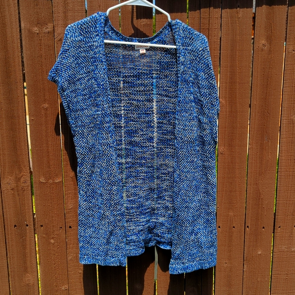 Lovely Blue and white cap sleeve cardigan